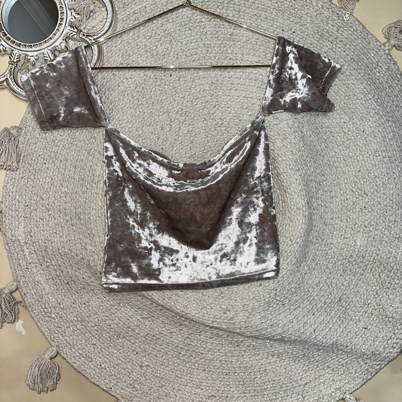 Forever21 off the shoulder crop top - Picture 4 of 4